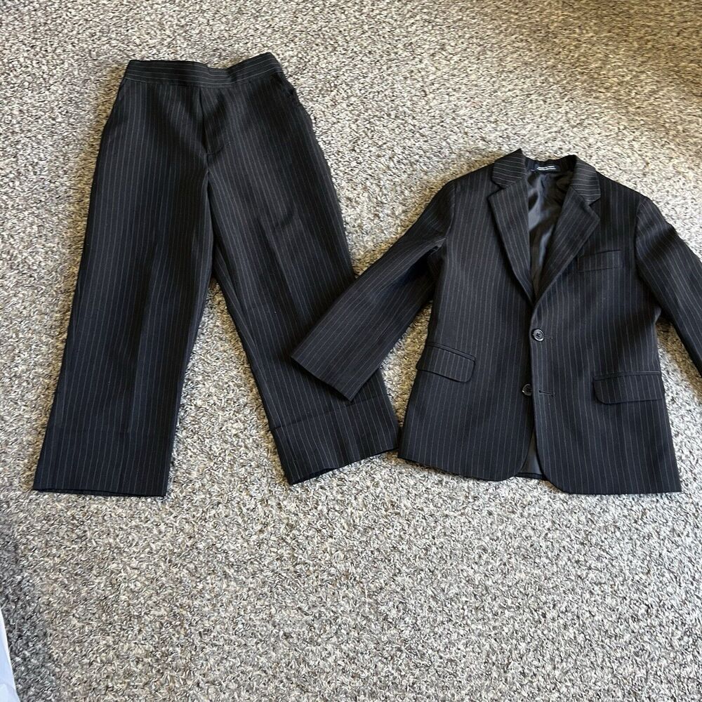 Arrow Boys 2 Piece Suit Set Pant Blazer Jacket Black Pin Stripe Size 6 Reg